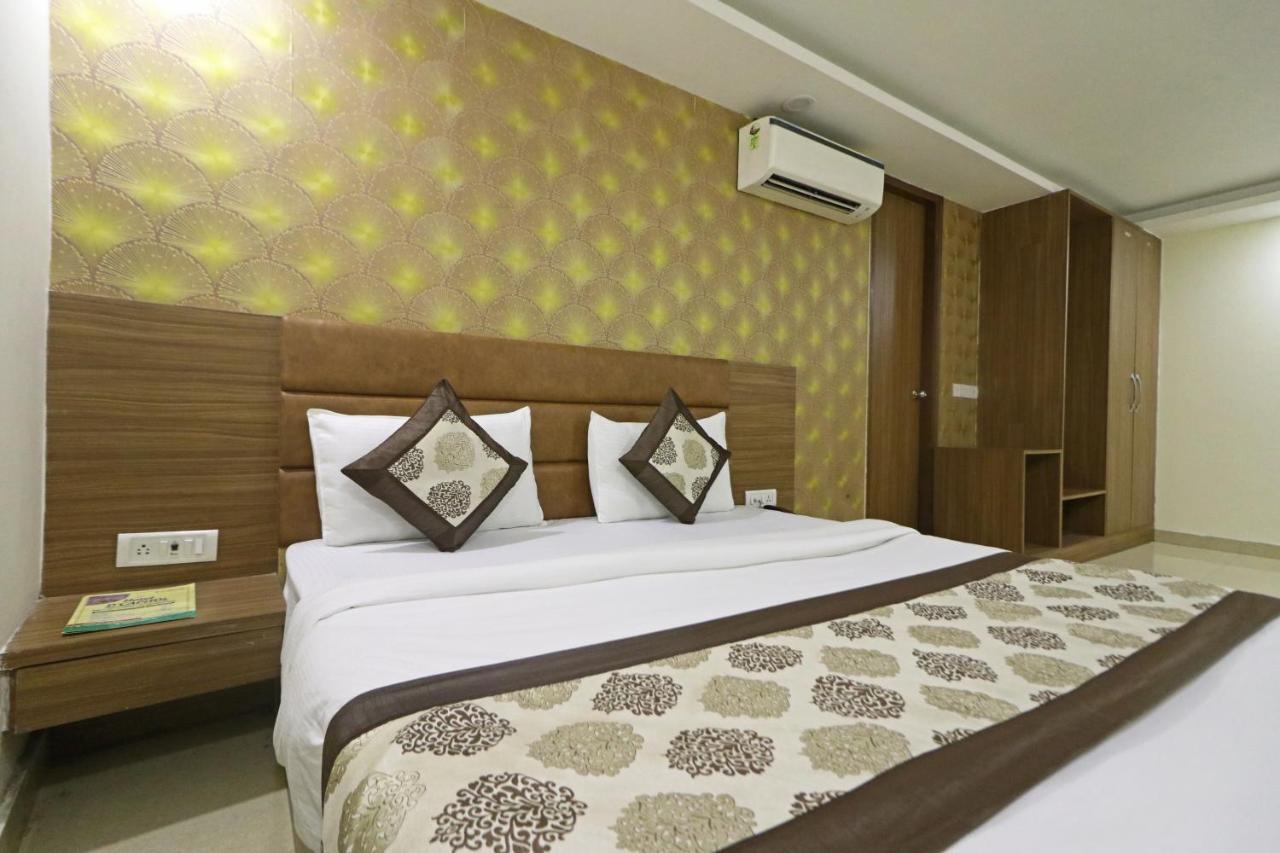 Ronit Royal Delhi Airport By D'capitol Hotel 4*
